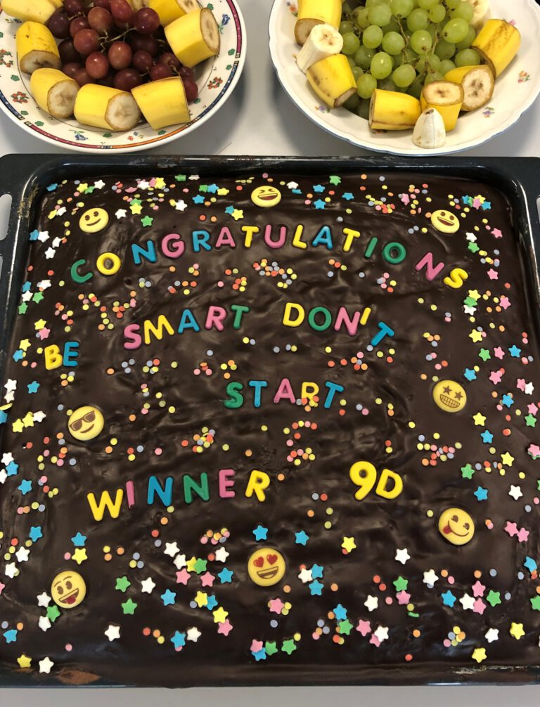 Gewinnerkuchen der Schüler*innen des Gotthold-Ephraim-Lessing-Gymnasiums in Kamenz©SLfG Gewinnerkuchen der Schüler*innen des Gotthold-Ephraim-Lessing-Gymnasiums in Kamenz ©SLfG